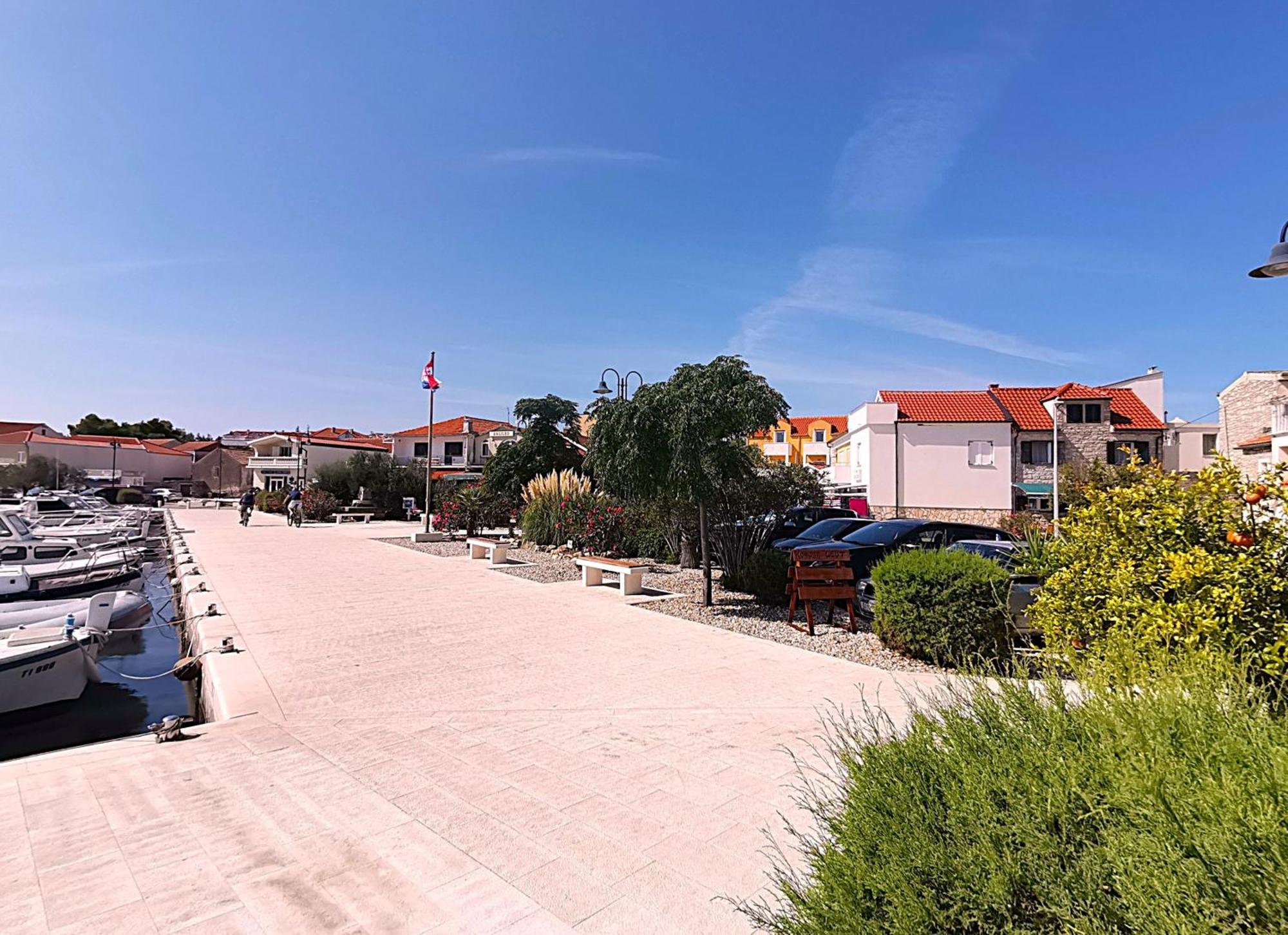 Charming Traditional Townhouse - Holiday Home Kata Jezera Dış mekan fotoğraf